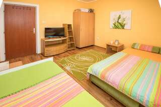 Апартаменты Apartments Filip Бар Трехместный номер-2