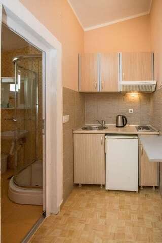 Апартаменты Apartments Filip Бар Номер-студио (для 3 взрослых)-18